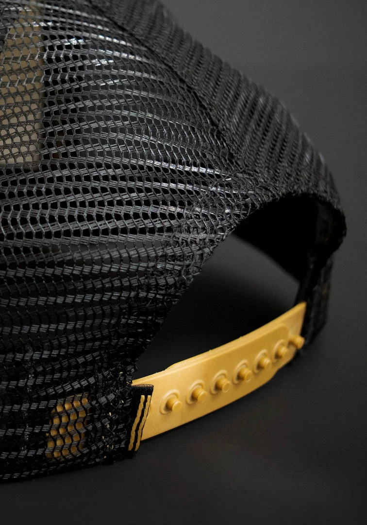 Warstic OFF SEASON SNAPBACK OFF WHITE/BLACK LEATHER VINTAGE LEAGUE 2 Warstic OFF SEASON SNAPBACK OFF WHITE/BLACK LEATHER VINTAGE LEAGUE